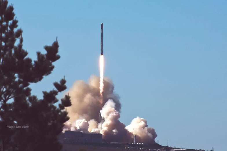 spacex-falcon-9-rocket-take-off